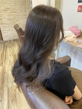 トータルビューティーサロン プリエ(prier) イヤリングカラー/艶髪/ダメージレス/ゆるふわウェーブ