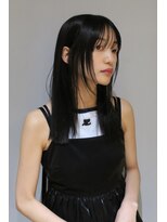 デコ(DECO) 切りっぱなしミディアム × レイヤーカット
