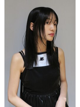 デコ(DECO) 切りっぱなしミディアム × レイヤーカット