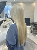 ブロンドシルバーレイヤーカットハイトーンカラー髪質改善