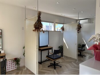 ロズの写真/髪質やダメージに悩む大人女性のためのサロン。開放感のあるラグジュアリーな空間で忙しいあなたを癒す…◇