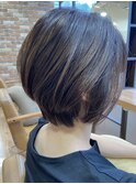 ひし形と毛流れが素敵なショートボブデザイン！