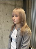 ホワイトべージュ×レイヤーカット