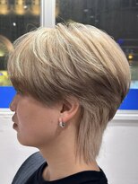 オーシャントーキョー 神戸(OCEAN TOKYO KOBE)&nbsp;ホワイトベージュブラウンエンドカラーニュアンスセンターパート