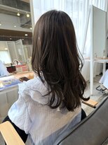 ツイギー 伊賀上ビル店(TWiGGY)&nbsp;ミディアムレイヤー×オリーブグレージュ