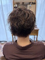 ラナ(LANA)&nbsp;オリーブベージュでアシンメトリースタイル