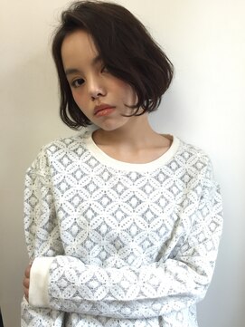 マグノリア(MAGNOLIA) 動きをつけた抜け感ボブ