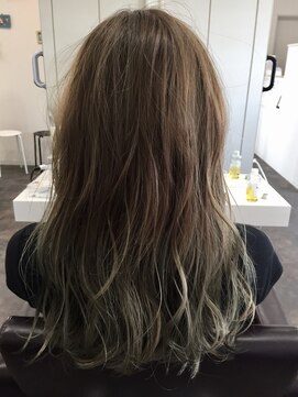 アリア トータルビューティー(Aria total beauty) ハイグラデーション