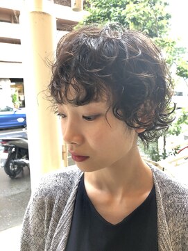 アロウズ(Arrows) トレンドのショートパーマ