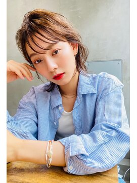 エース (ACE) ACE 横浜 小顔に見えるくびれミディ×アッシュベージュ