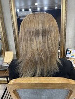 アンフィユヌキャトル(AnFye une Qatll)&nbsp;ブリーチ３回以上の方を高難易度縮毛矯正＋カラーで艶髪に変身