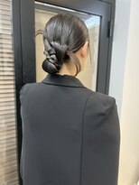 20代30代40代◎結婚式アッシュカラーこなれ大人まとめ髪シニヨン