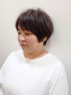 ラトリエコンタン(L´atelier Content) 30代・40代・50代におすすめ　軽やかマッシュショート