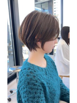 ビューナゴヤ 名駅(VIEW NAGOYA) 丸顔/ミニウルフ/チェリーブラウン/ショートボブ
