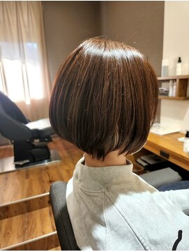シー 東橋良店(She) ショートボブ　30代、40代、50代