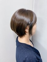 ルーファス メグロ(Ruufus Meguro) 30代40代50代 インナーブルーオシャレショートボブ 2507