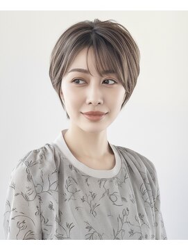 イロ(iro) 似合わせカット+白髪ボカシ+髪質改善