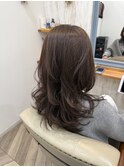 抜け感のあるレイヤーロング
