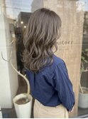 セミロング×フォギーベージュ×ウェーブ2
