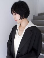 ルーム(Loom.)&nbsp;レイヤーボブ 切りっぱなしボブ ぱっつんバング ミニボブ