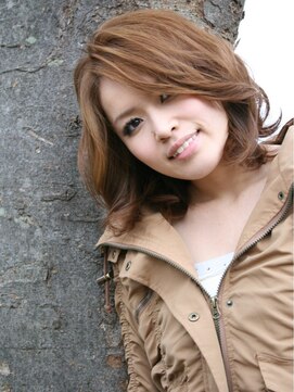 ジェイヘア(j hair) ふんわり外はねミディアムスタイル