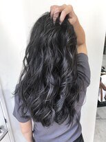 フォーク(FOLK)&nbsp;KASUMI 外国人風ハイライト×ラベンダーアッシュ【FOLK 恵比寿】