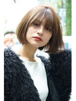 イメチェンヘアスタイル　大人可愛いワンカールボブ