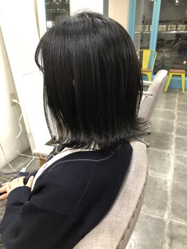 ヘアー フルール(Hair fleur) 黒髪切りっぱなしbob