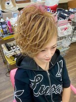 ヘアセットアップス(UP's)&nbsp;ちょー可愛い♪『バランス、最高！芸術的な三つ止めスジ盛り♪』