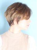 40代50代小顔黒髪ネビージュボブルフワンレン前髪ありショート