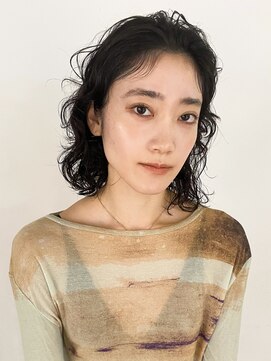 ダンボ(DUMBO) 【sayaca】ウェーブミディアム/黒髪パーマ/ウルフパーマ