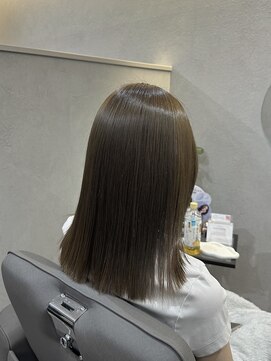 サロンドクオリア(Salon de Qualia) オリーブベージュ/メルティカラー