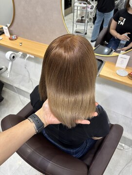 アイズ 横浜(IS) [YASU指名]ベージュカラー/ミルクティーベージュ/横浜