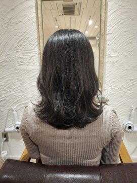 アルメリア 池袋(Arumeria) オリーブグレージュ 括れ巻き ダークカラー 20代30代 髪質改善