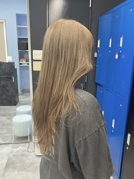 ホワイト 梅田(white) #ミルクティーベージュ