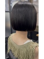 エスカーラ 町田(THE ESCALA)&nbsp;20代30代ボブレイヤーショートボブオリーブカラー顔周りレイヤー