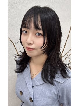 20代30代40代前下がり耳掛けショートボブ丸みウルフ◎