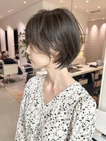 ステアケース ギンザセブン(stair:case ginza7)&nbsp;大人丸みショート耳掛けショートボブ