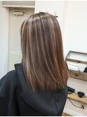 ロングヘア30代～50代グレイヘア白髪ぼかしハイライト
