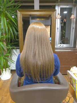 ヘアデザイン ヴォワール(hair & design voir) イルミナサファリ×おすぎ