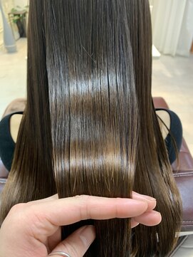 ディスオモテサンドウ 表参道(This OMOTESANDO) 憧れの艶髪を手に入れませんか？