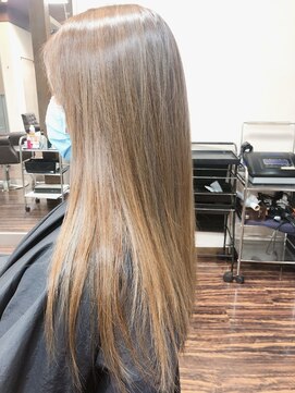 カスガウラ美容室 ハイライトスタイル