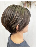 プランタン(Printemps)&nbsp;コンパクトショート白髪ボカシハイライトショートショートボブ