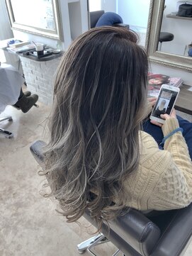 クルー(CREW) 筋感バレイヤージュ