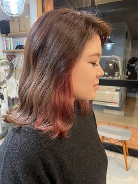 チルハウス(Chill-hus) セクションカラーヘーゼルナッツ×チェリーレッドセミディ