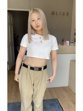 レーブ(REVE) ホワイトベージュカラー