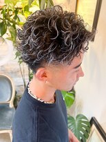 リアンバイアリュール(Lian by Allure)&nbsp;【Lian by Allure】小田桐 潤 ホワイトハイライトパーマ