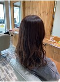 ピンクベージュ