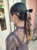 ヘアーアンドスパ コーラルルーム(Hair&spa CORAL room) 編みおろし風ポニー