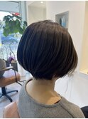 くびれを出したグラデーションボブ